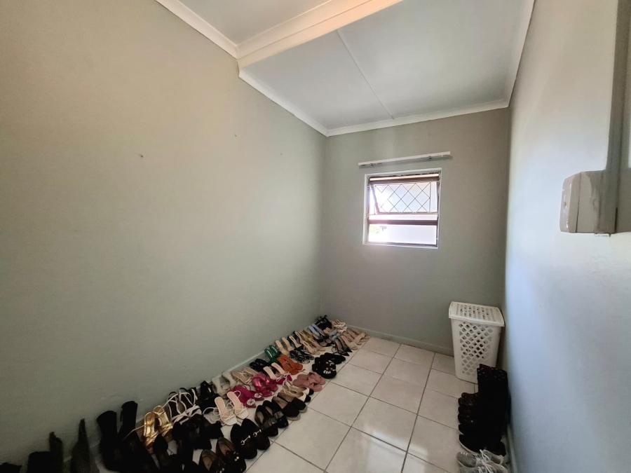 To Let 3 Bedroom Property for Rent in Dorchester Heights Eastern Cape